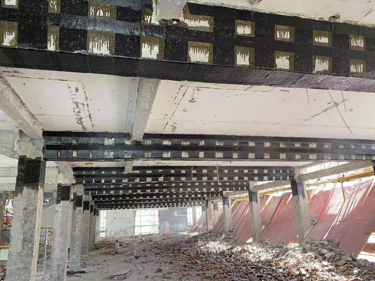 金川碳纤维加固对症处理好房屋